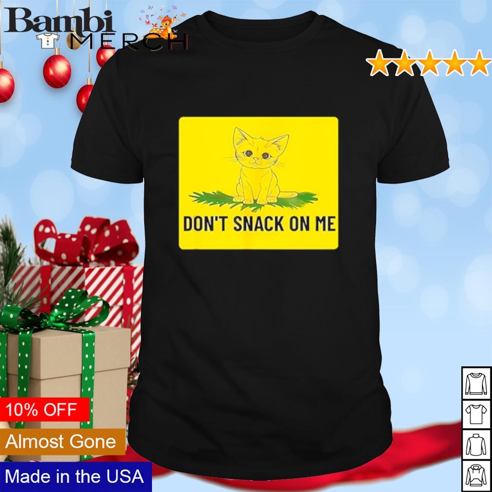 Original Kamala Harris don't snack on me cat shirt